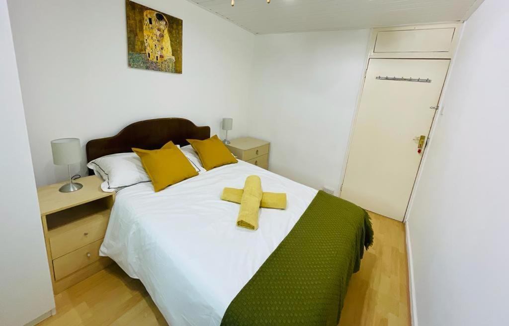 Cosy Flat Close To East Finchley Station London Luaran gambar