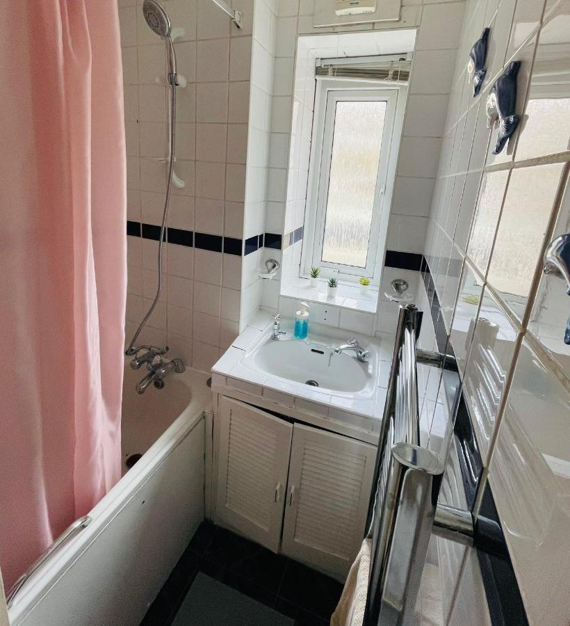 Cosy Flat Close To East Finchley Station London Luaran gambar